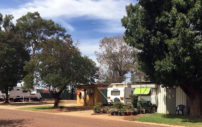 EN-SUITE SITES